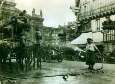 Omnibus de caballos en Gare du Nord, Paris, 1910