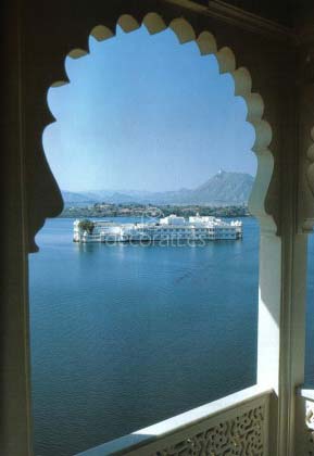 Palacio Lago Udaipur. India. 1754