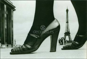 Zapato y torre Eiffel, Paris, 1974